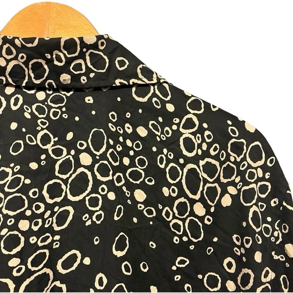 Vintage 90s 100% silk button down blouse black tan abstract PXL - Picture 5 of 9